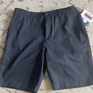 Boys UA golf short XL